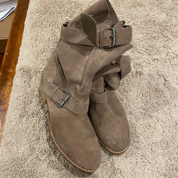 Dolce Vita fold over suede moto boots - Picture 3 of 5